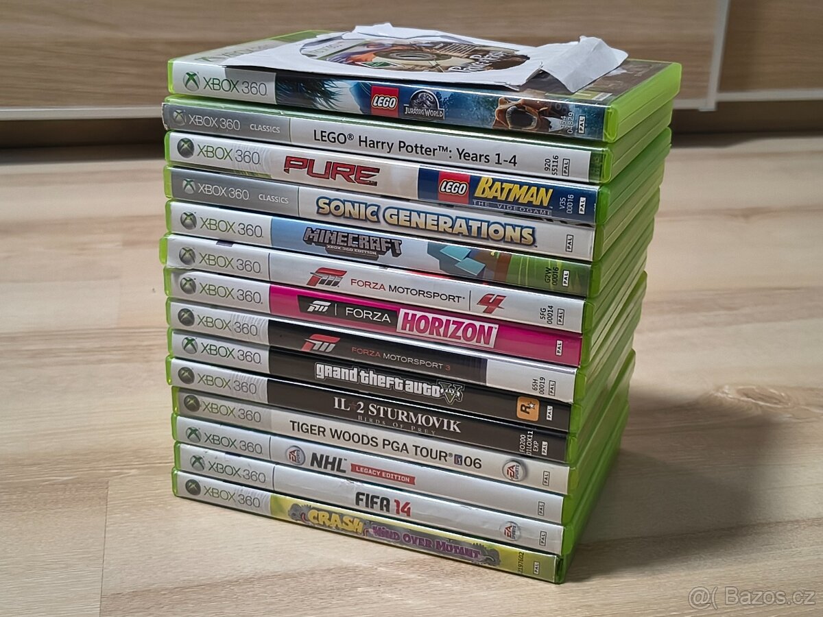 Xbox 360 + 3 ovladače + 15 her - 5
