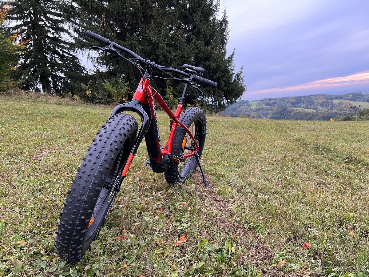 Prodám fat bike Rock Machine Avalanche e70-26 - 5