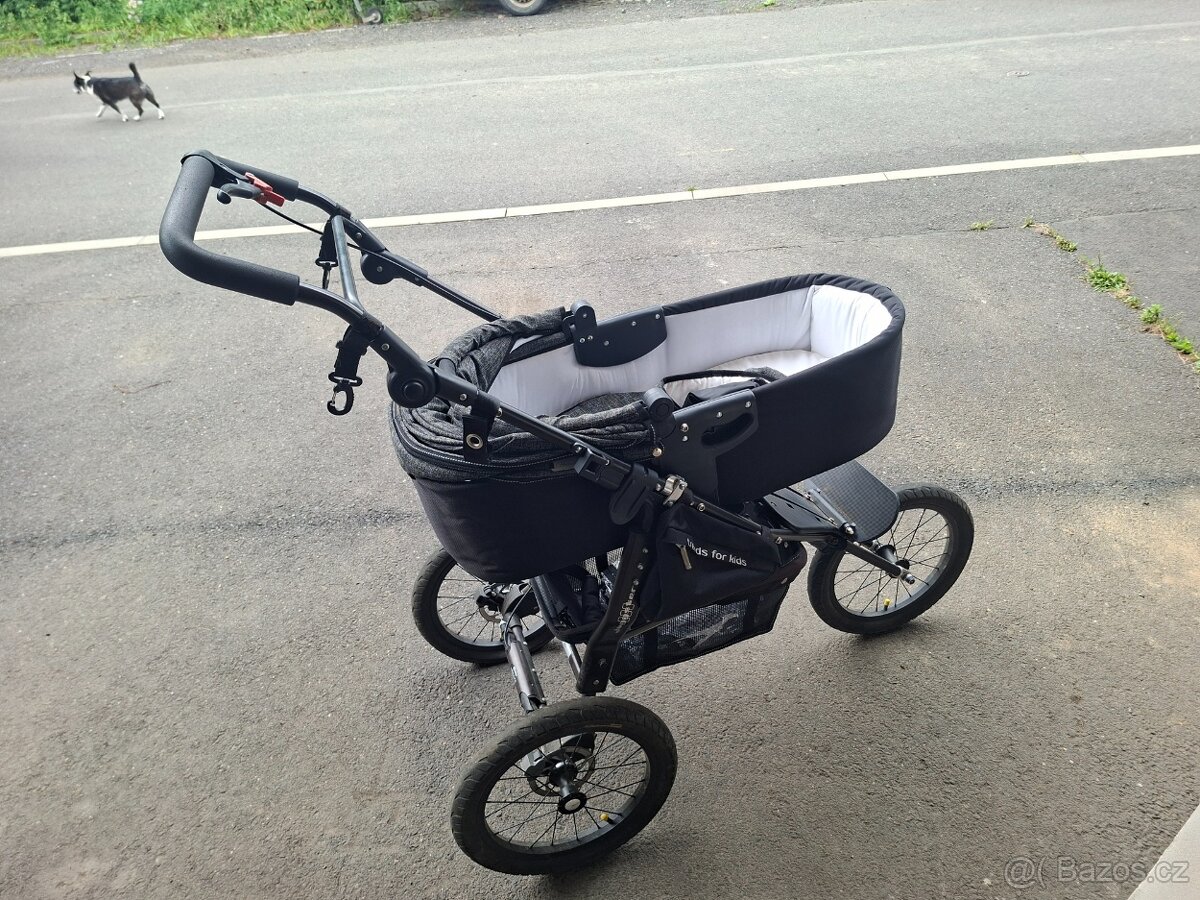 Sportovní kočárek Tfk - 5