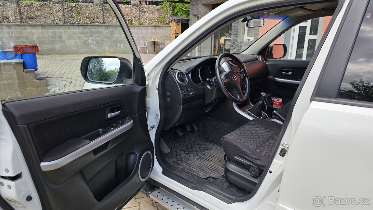 Prodám SUZUKI GRAND VITARA 2.4 vvti 124kw - koup.ČR.
