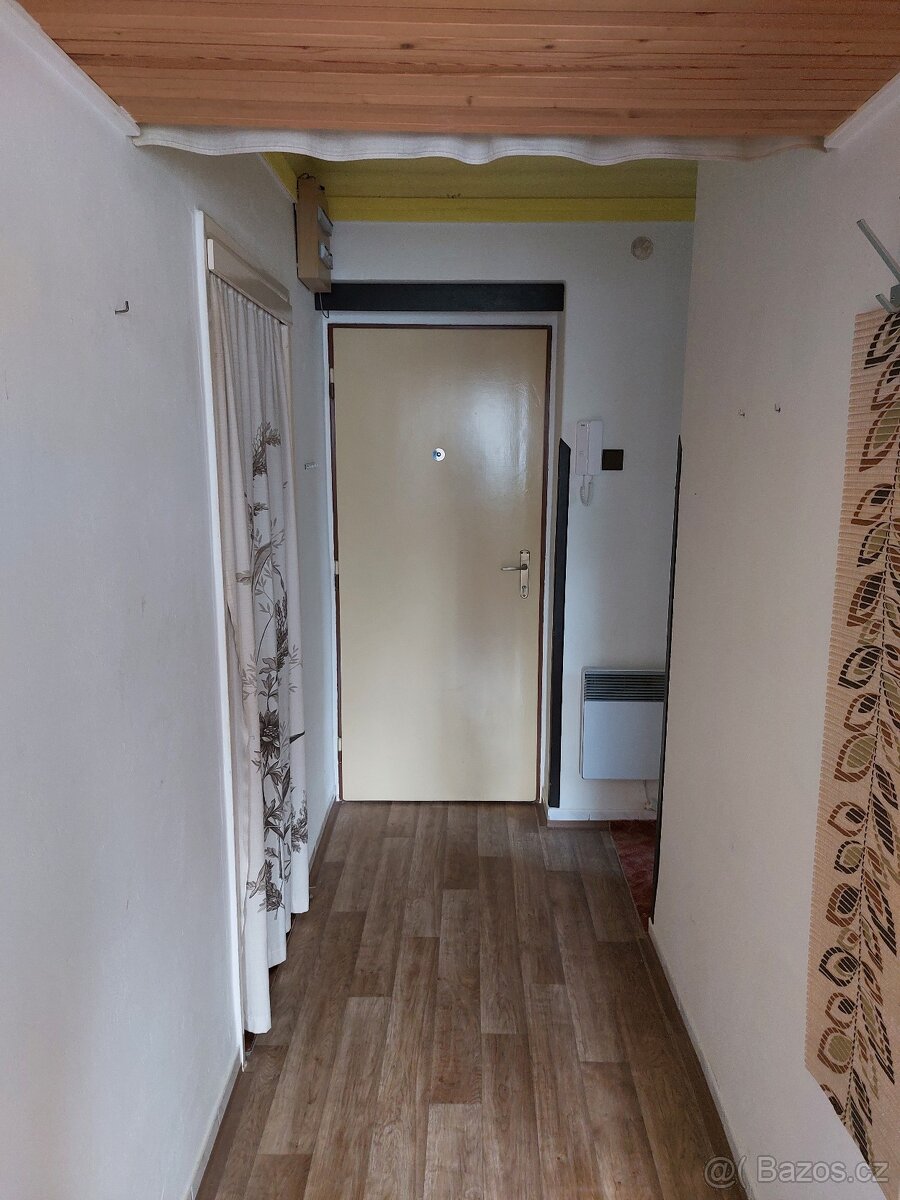 Pronájem bytu 2+1 65 m², Bělá pod Bezdězem 12 000,-/měs. - 5