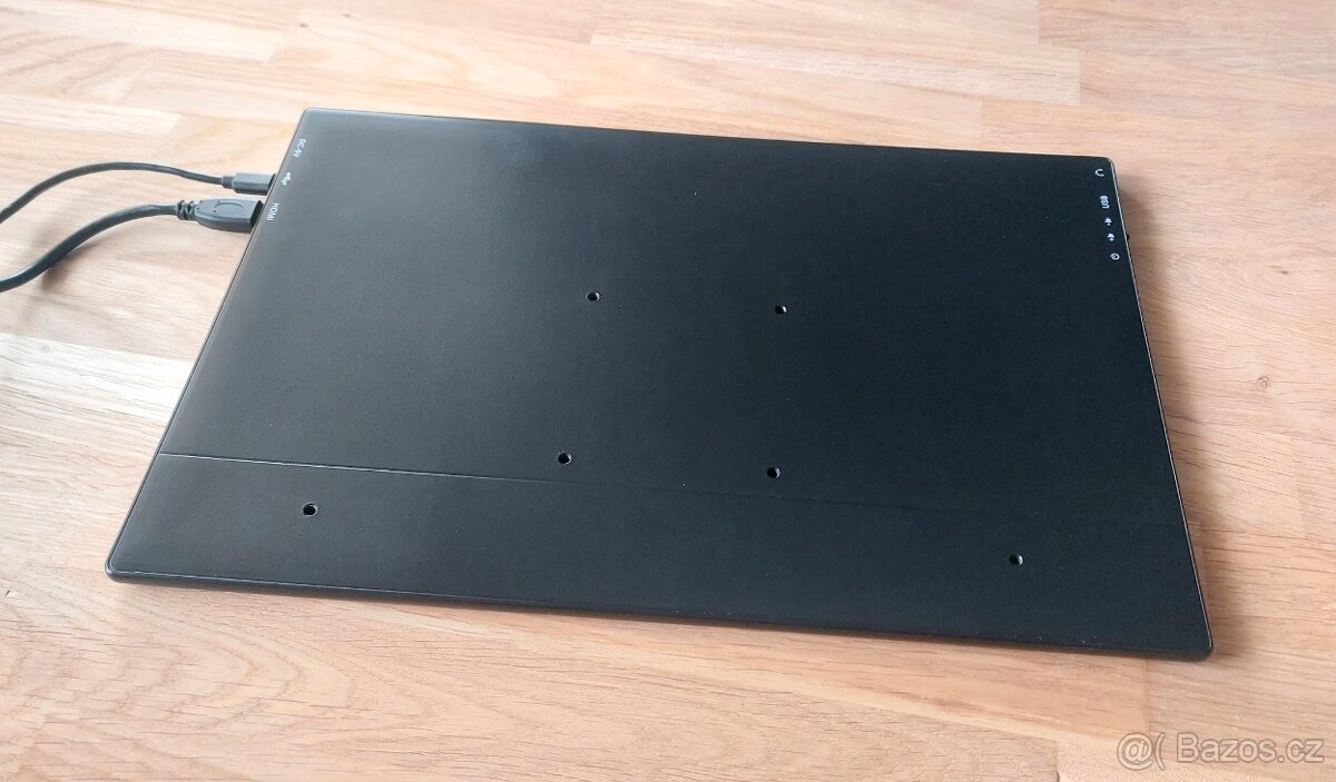 Přenosný monitor 15.6" - 5