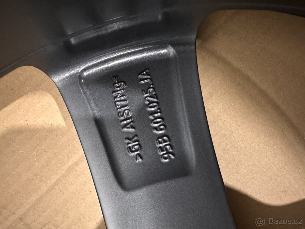 95B601025FM original Porsche Macan r20 95B - 5