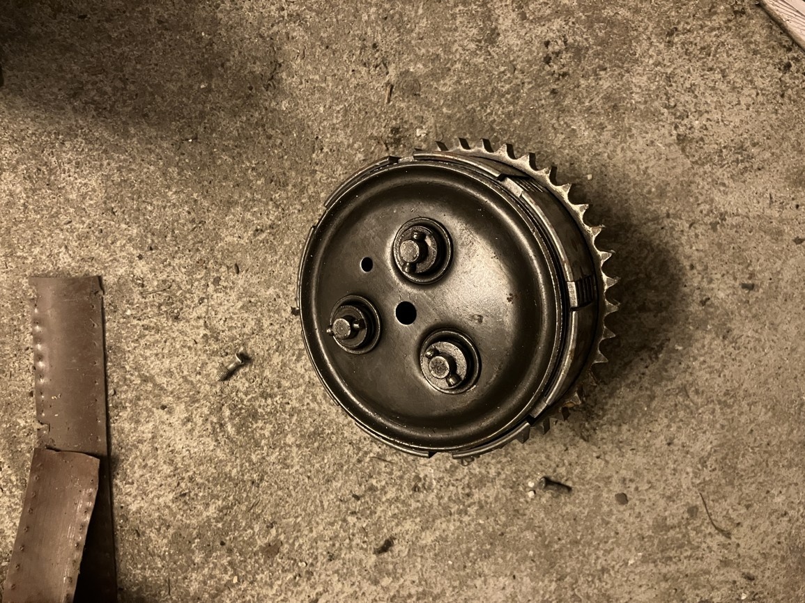 celý spojkový koš na čz 175 - 5