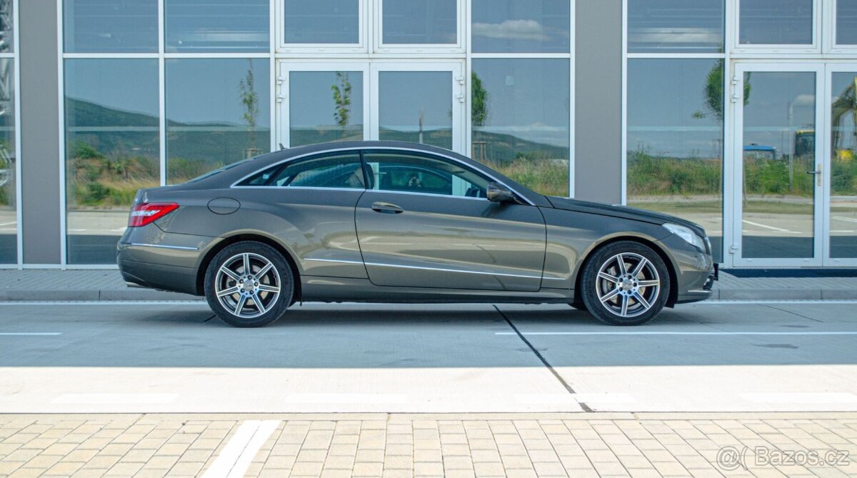 Mercedes-Benz E trieda Kupé 350 CGI Blue - 5