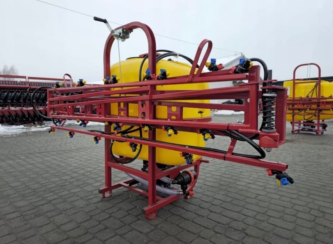 Postřikovač na traktor Strumyk - 5