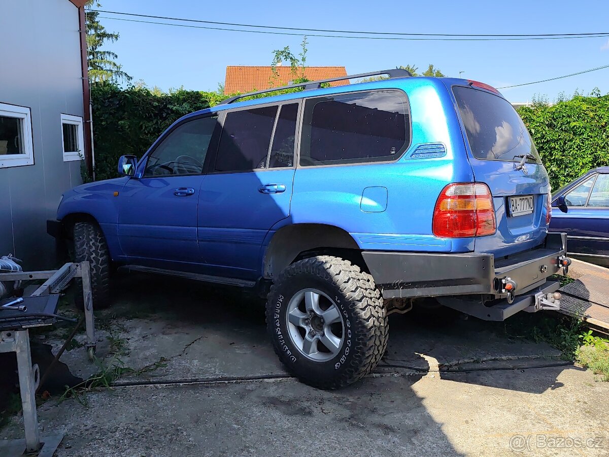 Toyota Land cruiser 100