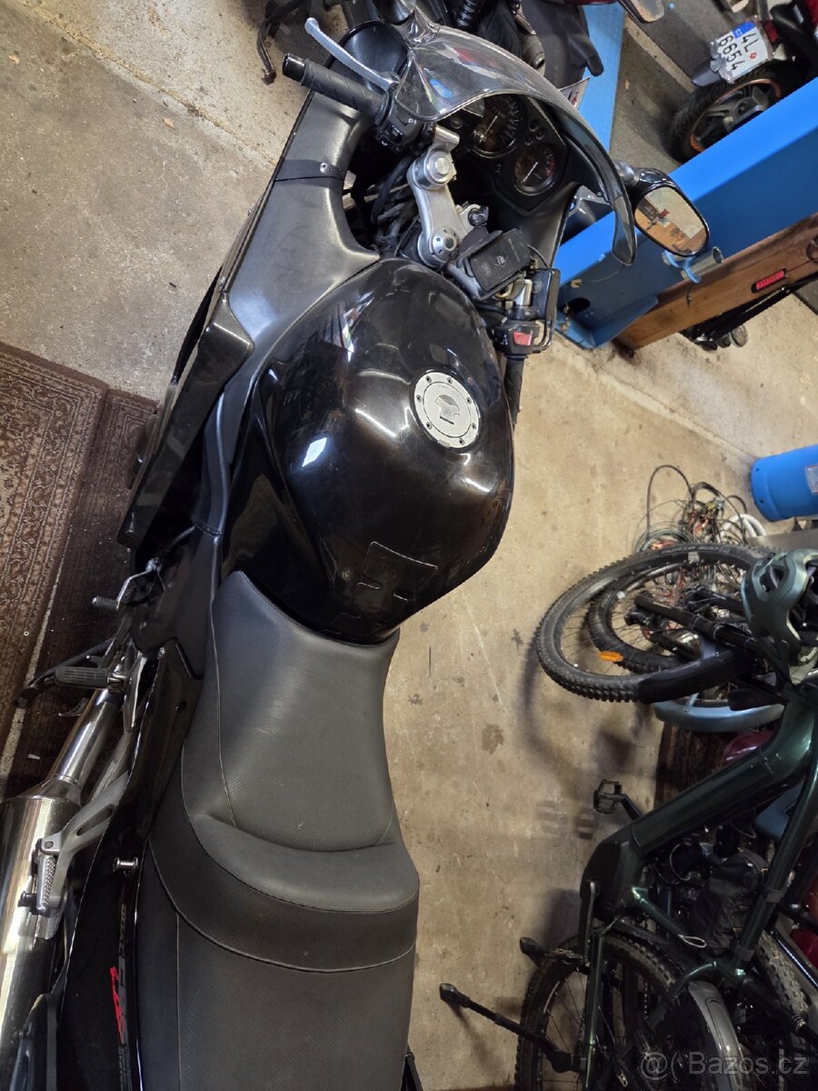 Honda Cbr1100xx blackbird - 5