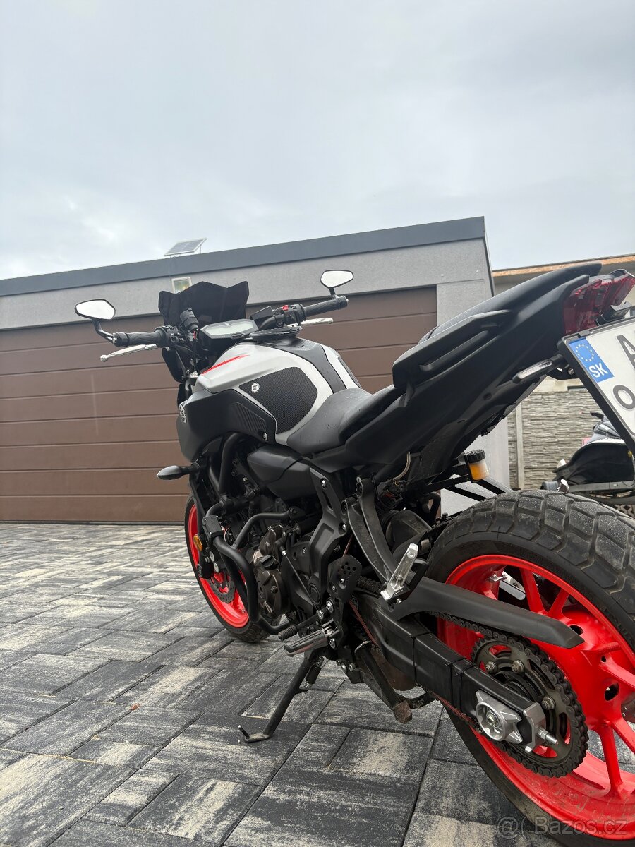 Yamaha MT07 - 5
