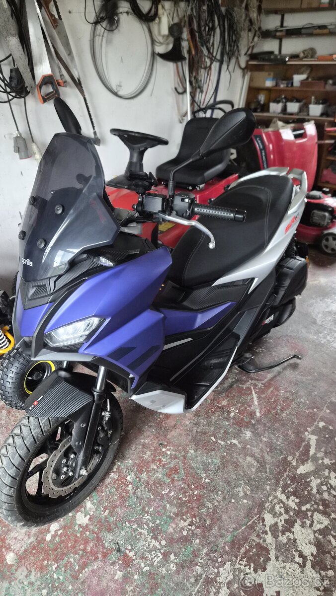 Aprilia sr gt 125 - 5