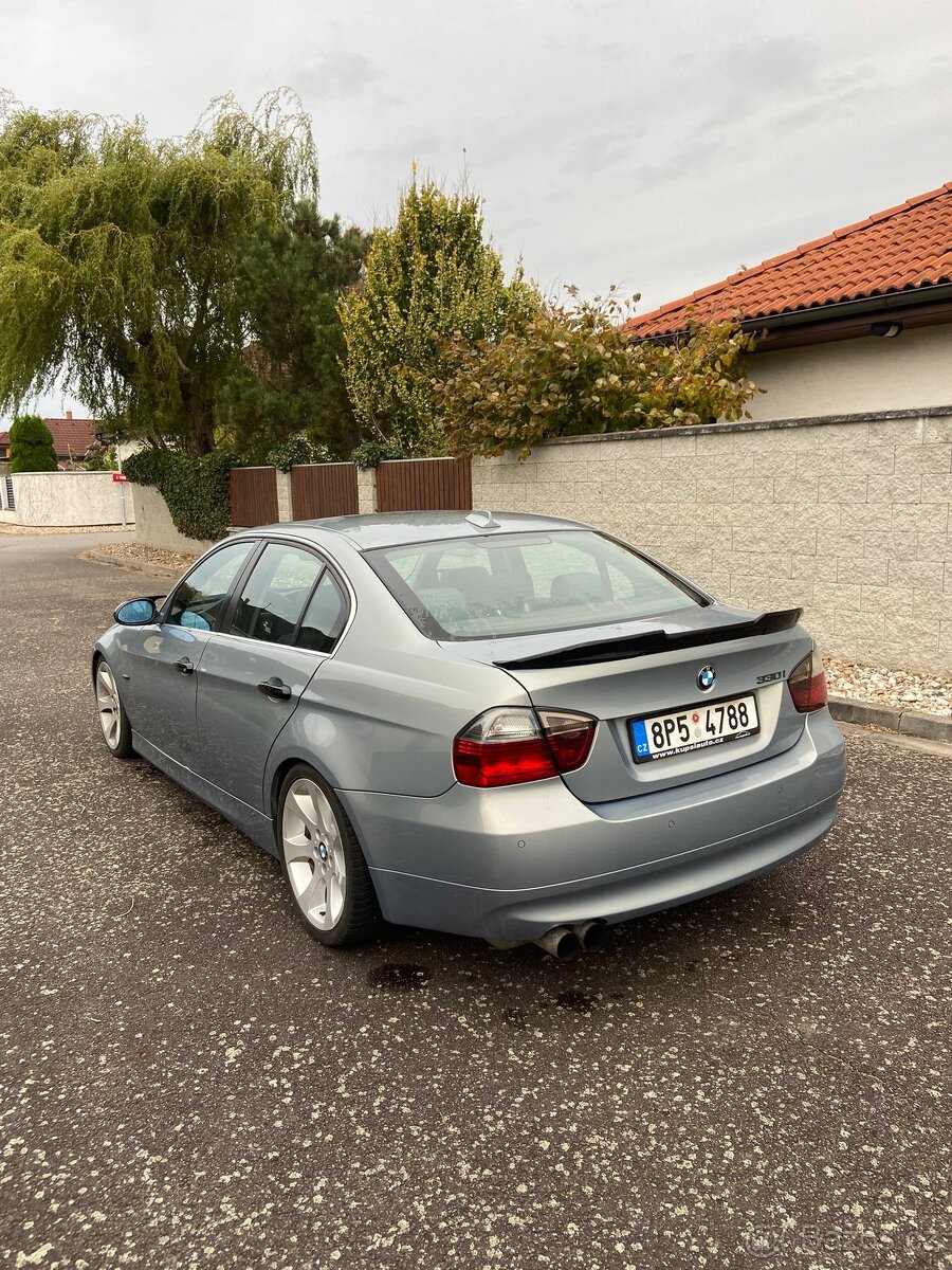 Bmw e90 330i - 5