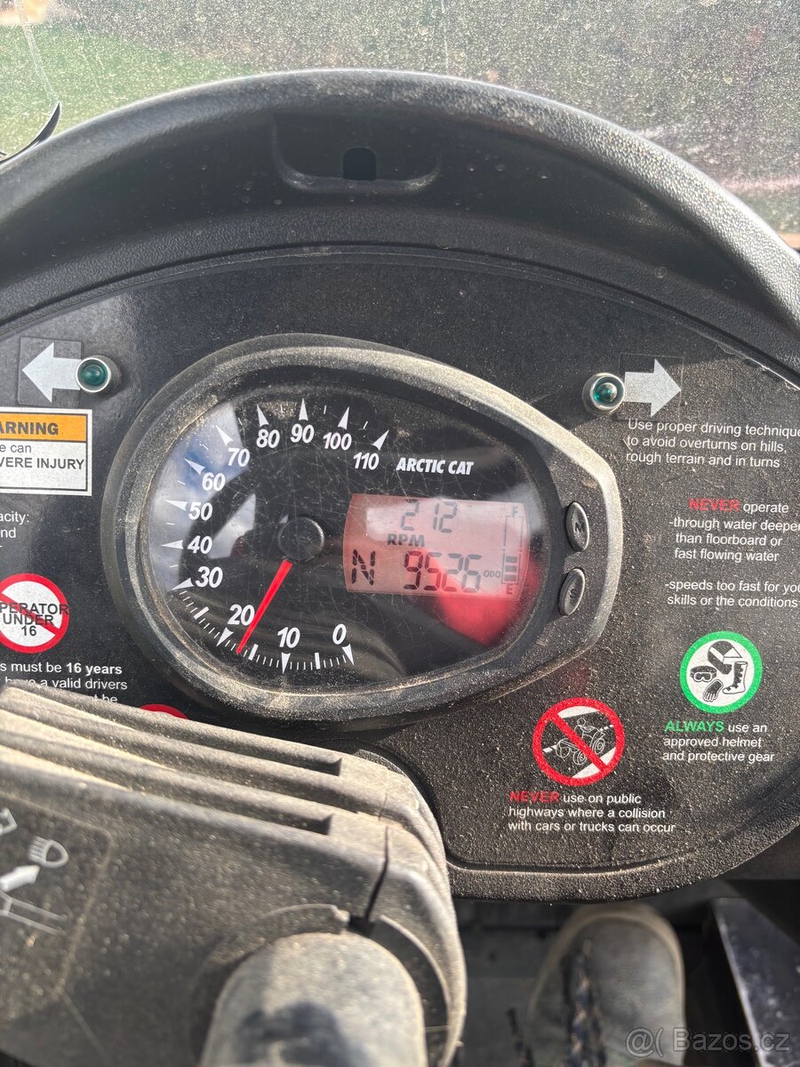 Arctic-Cat 650 Prowler - 5