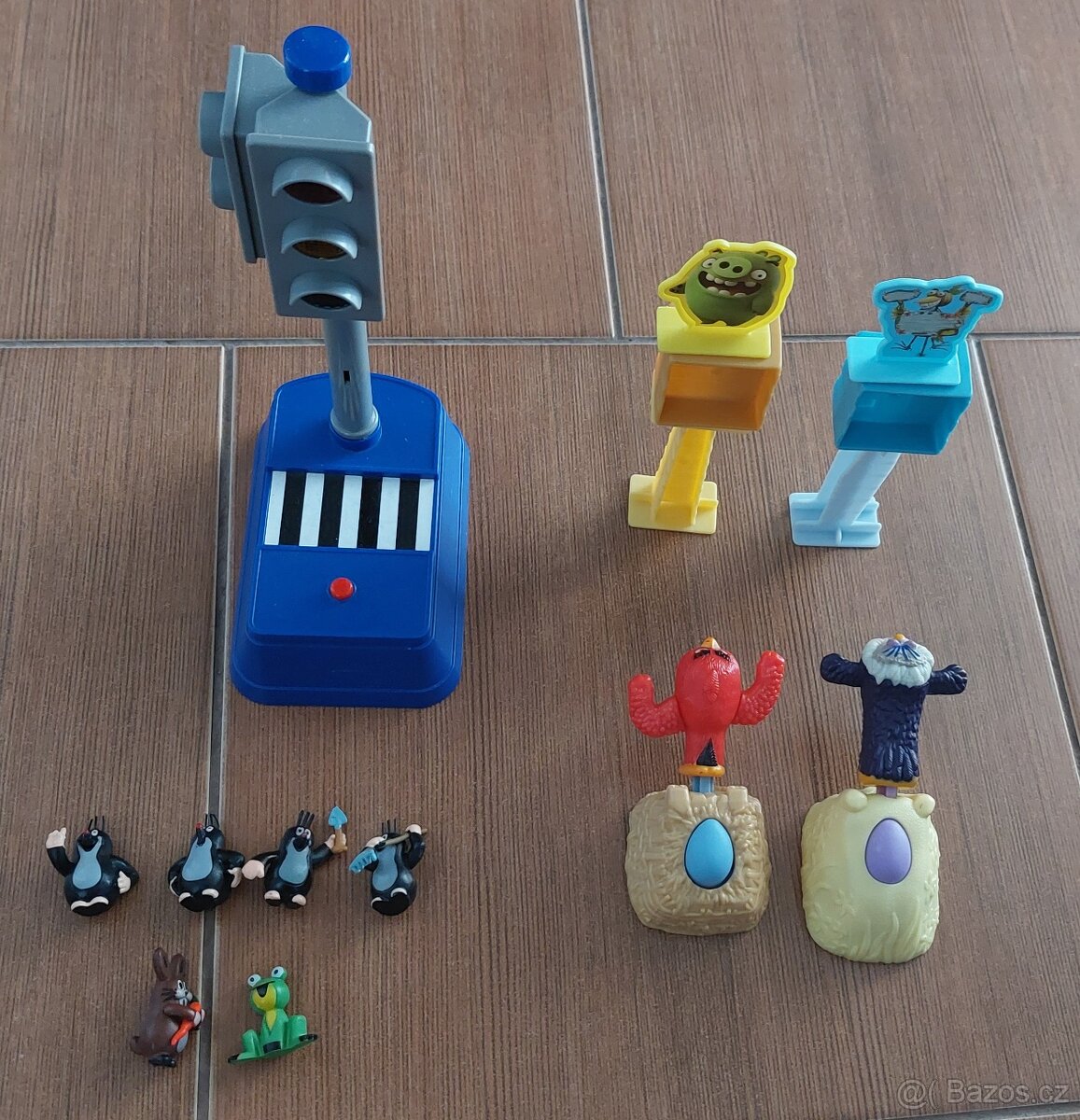 Plyšáci, Hatchimals, Krteček, Nici, Rákosníček, Angry, garáž - 5