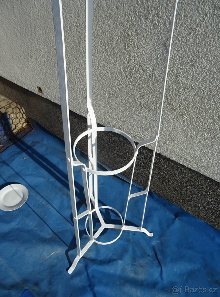 Věšák na klobouky , kabáty a deštníky - funkcionalistický - 5