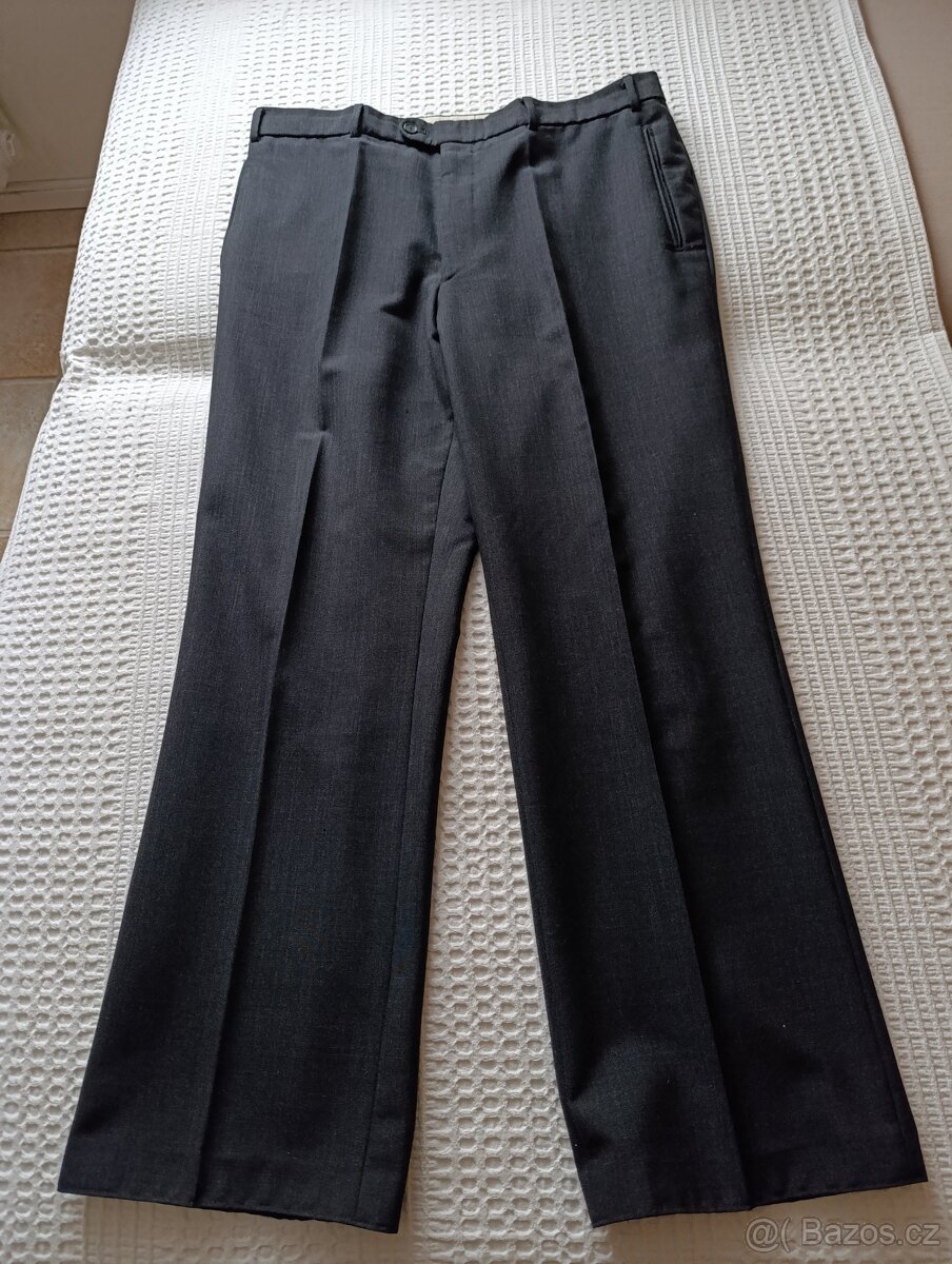 Pánský tmavě šedý oblek za 999 Kč - 5