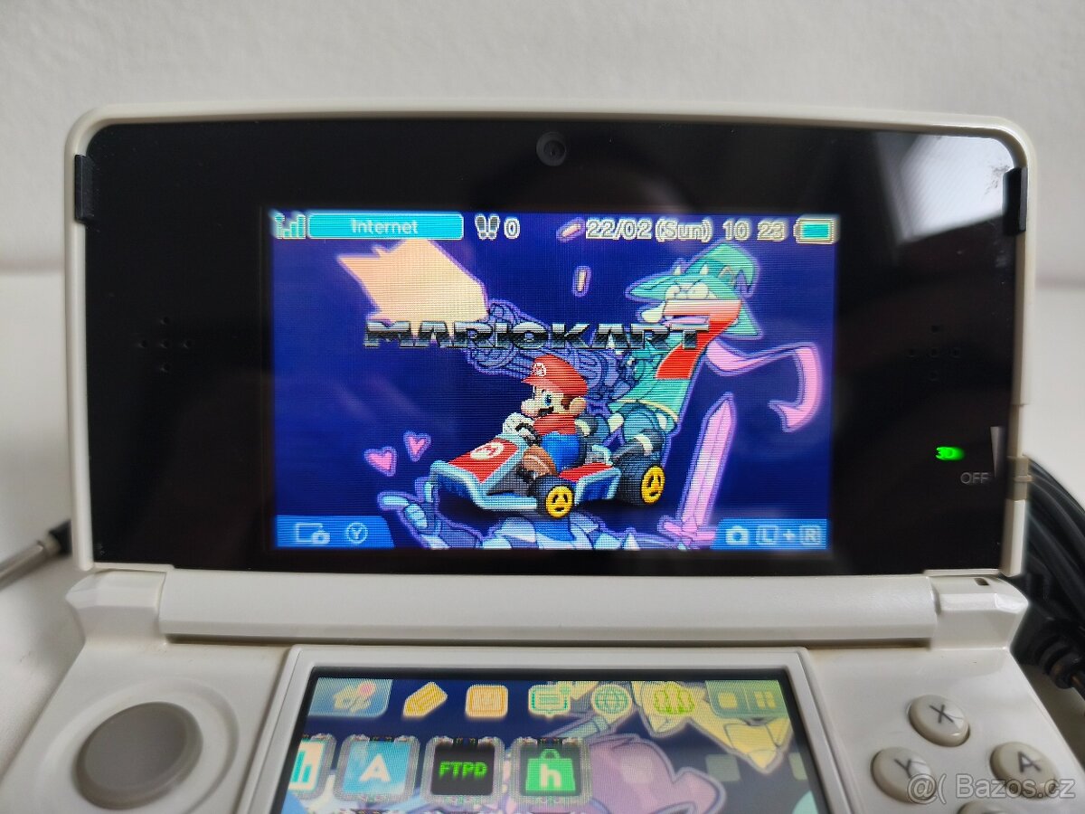 Nintendo 3DS Ice White + homebrew hack a 64GB karta - 5