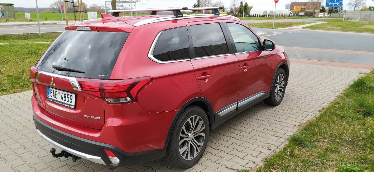 MITSUBISHI OUTLANDER 2,2Di-D 110KW,INTENSE,rv2016,ČR,7MÍST - 5