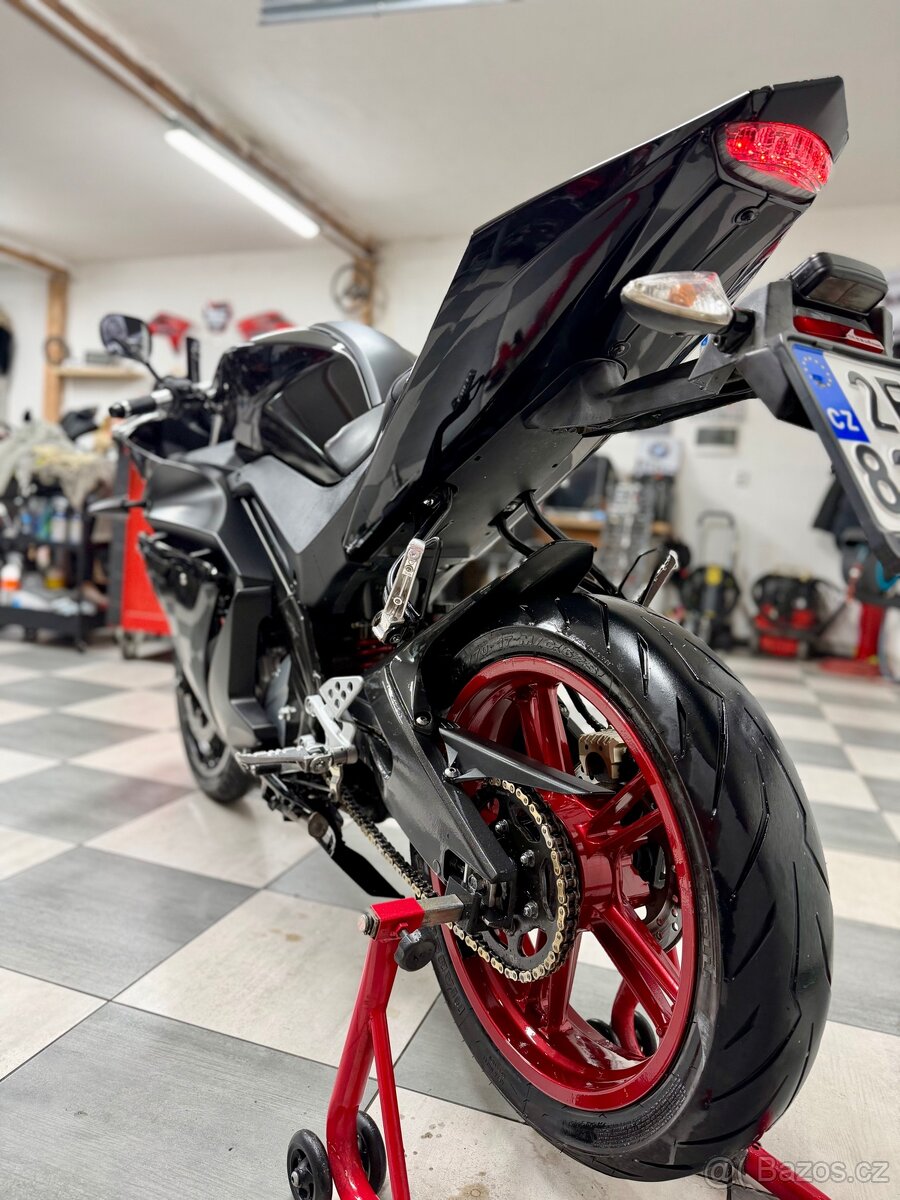 Yamaha YZF-R125 2008 40000KM TOP STAV ZÁRUKA - 5