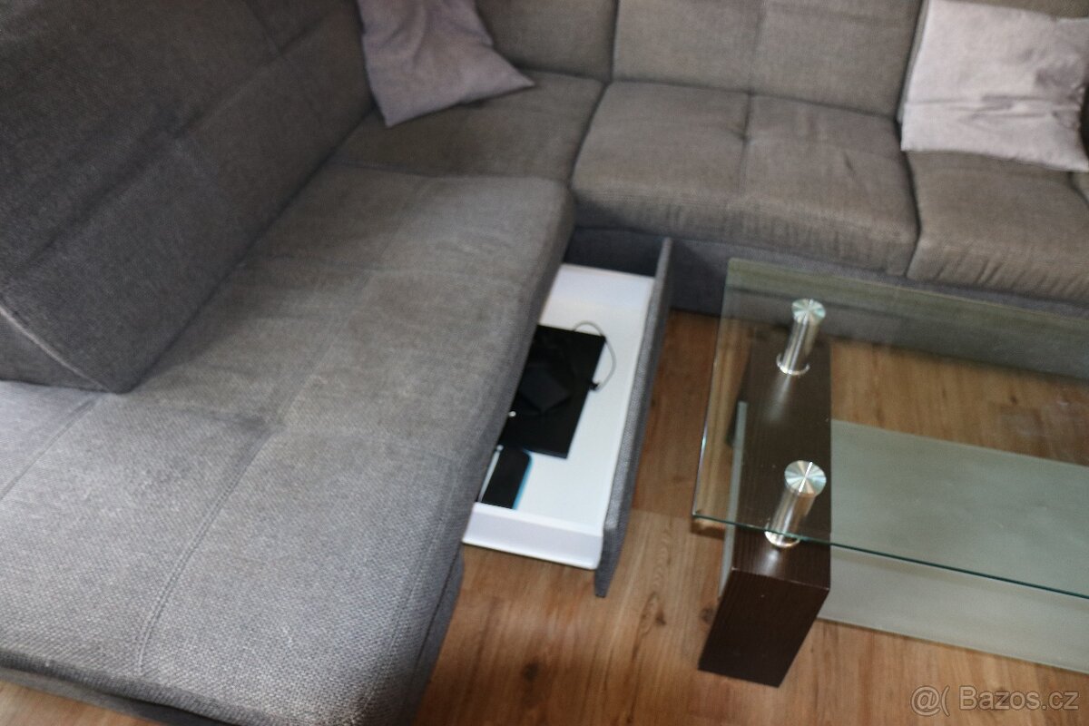 Sedací souprava a konferenční stolek - 5