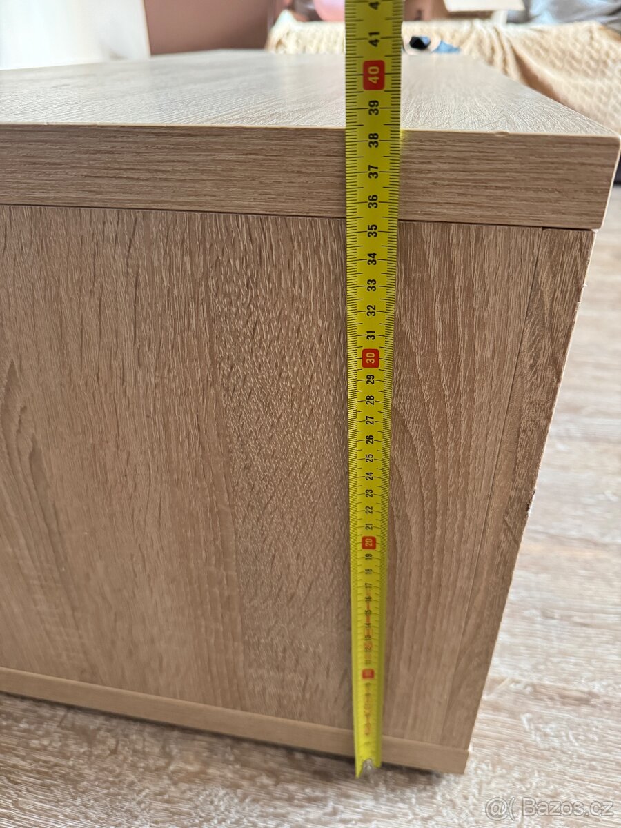 Skříňka pod TV - 5