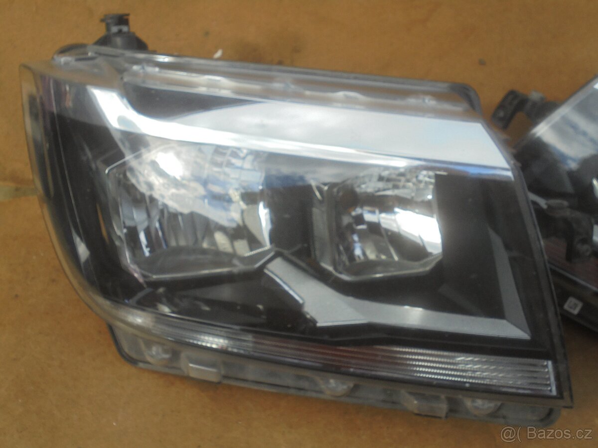 VW Crafter 2017 - Světla HELLA 7C1 941 005 B / 006 - 5