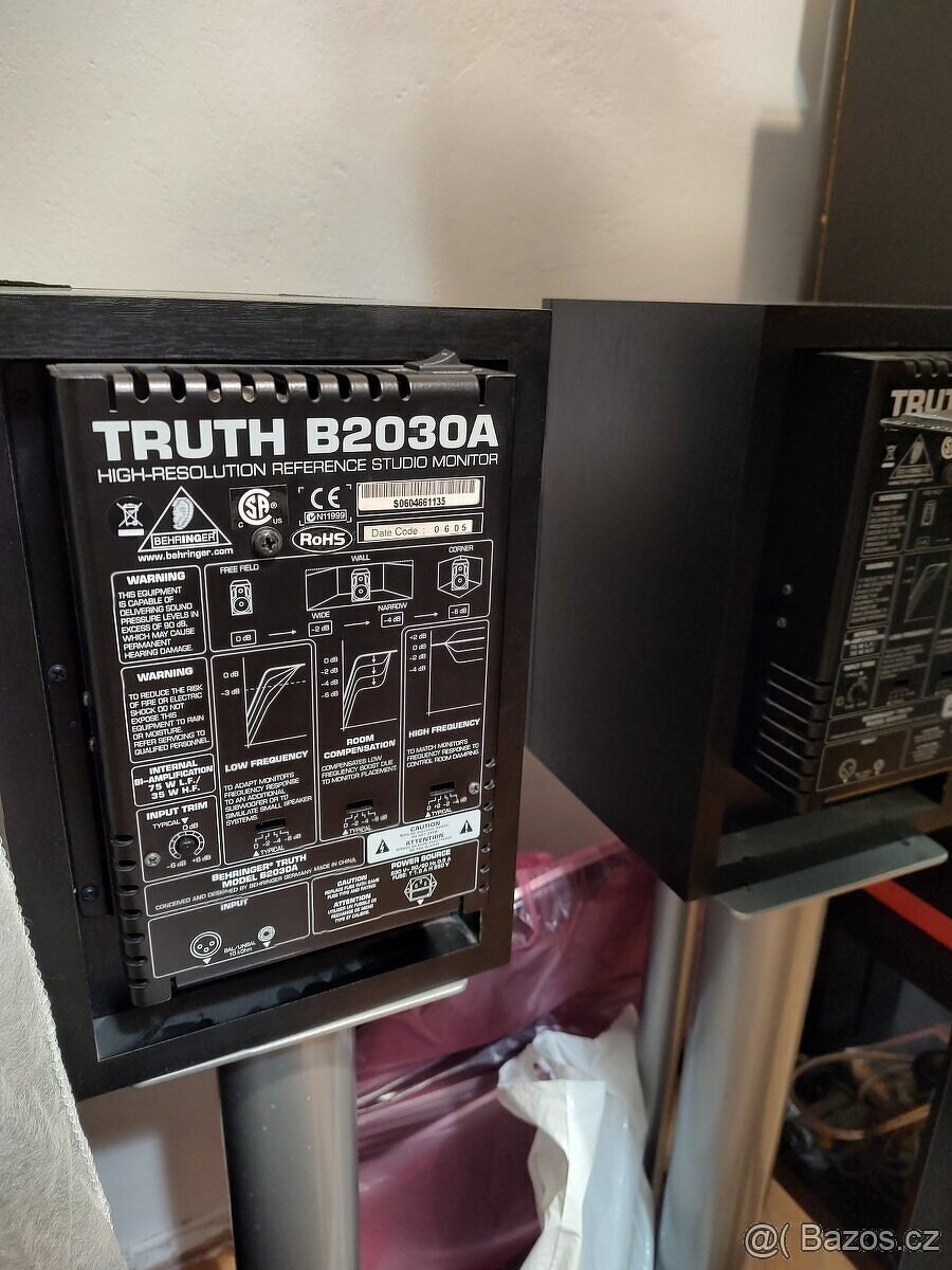 Behringer Truth B2030A - 5