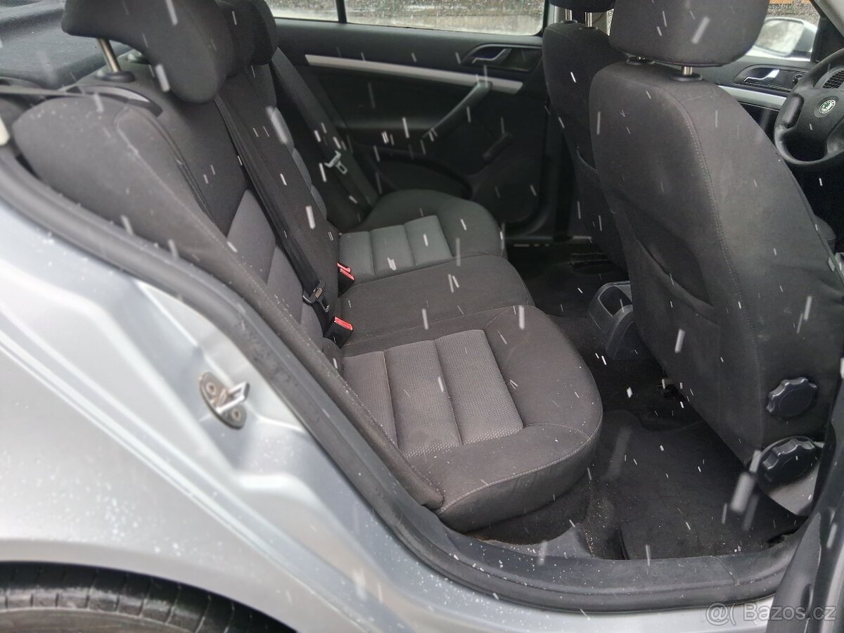 1.8 benzín Škoda octavia 2 - 5