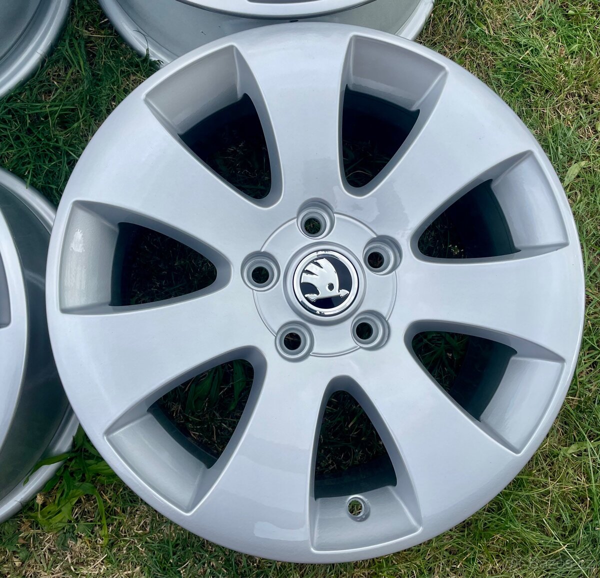 Alu Škoda Superb1/2 7jx16 ET45 5x112 - 5