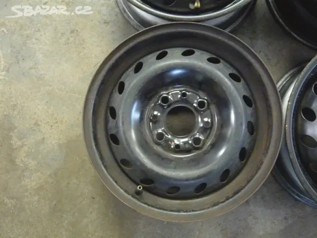Disky 13"x5J, 4x98, ET-33, středová díra 58. - - 5