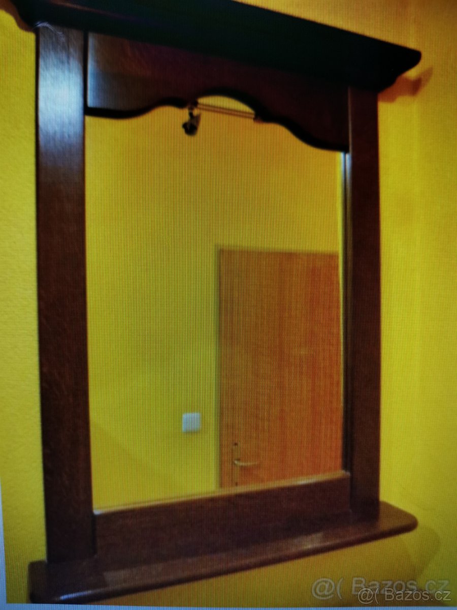 Set masivní komody a zrcadla - 5