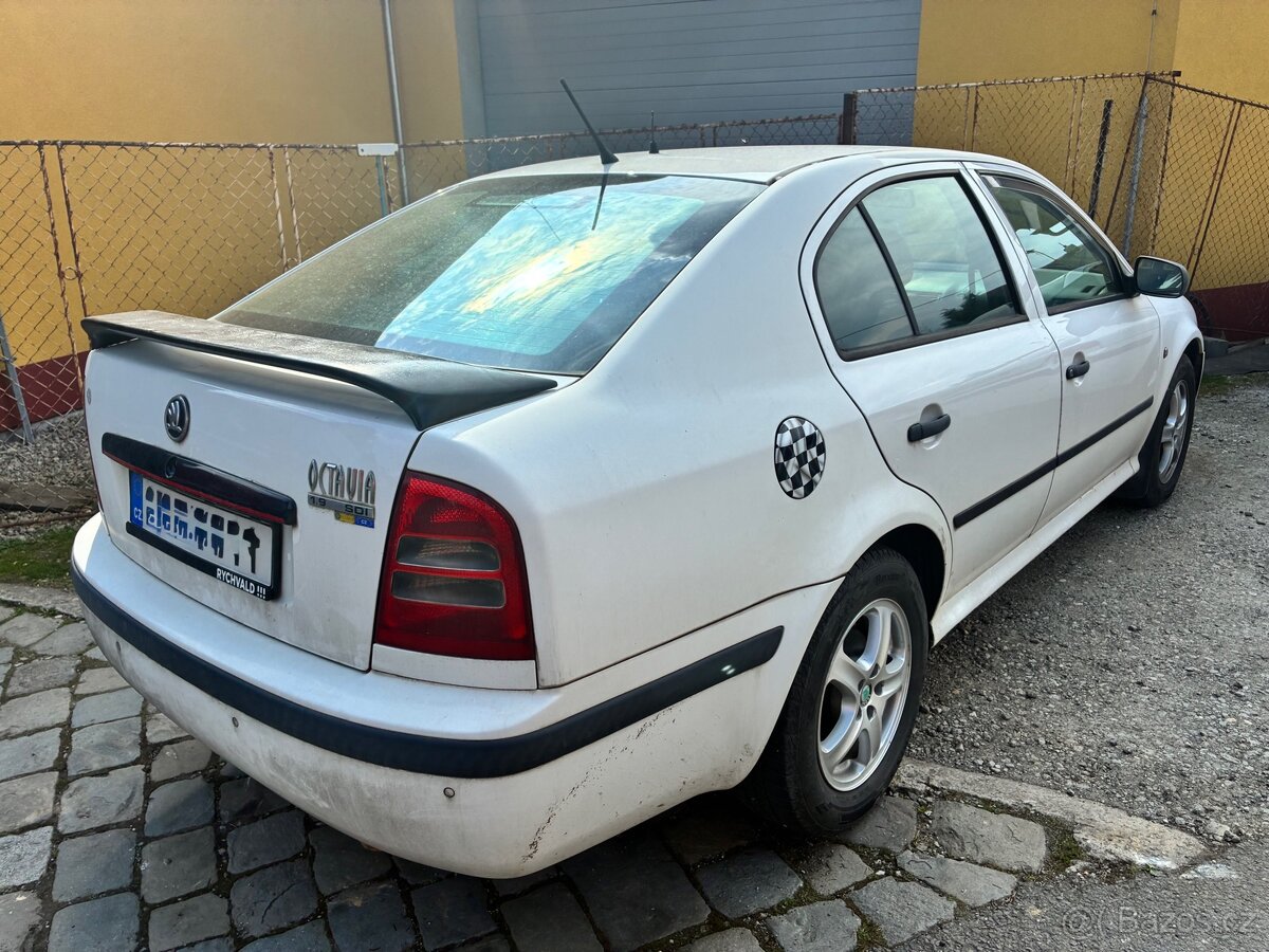 Skoda Octavia 1 - 5