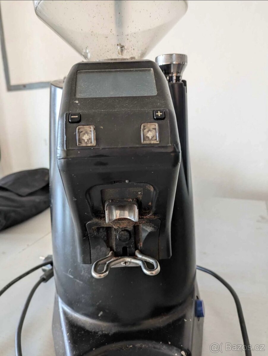 Mlýnek na kávu - 5