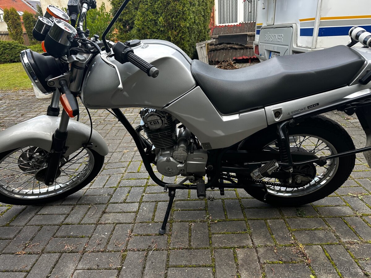 Jawa 125 - 5