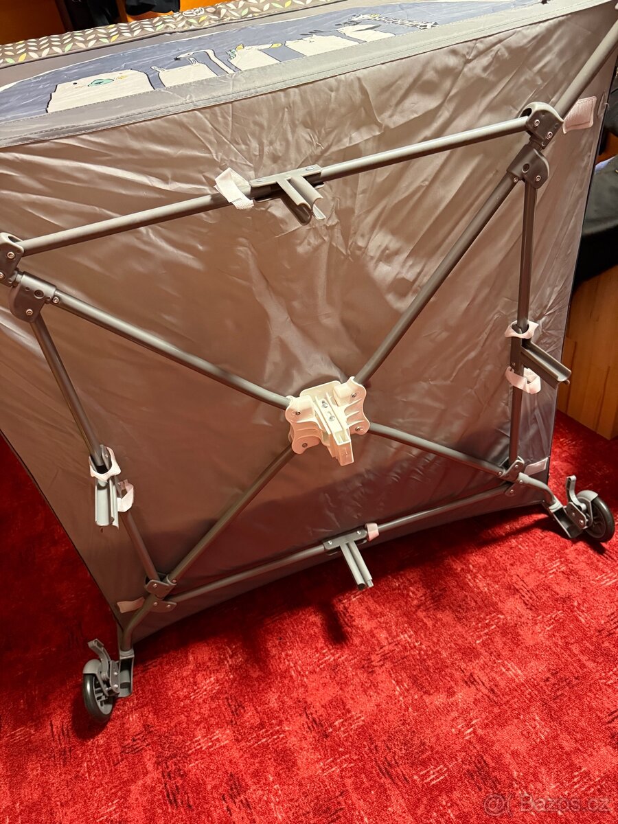 Cestovní postýlka / ohrádka pro dítě - 5