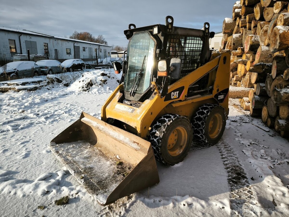 Caterpillar CAT 226B2 - 5
