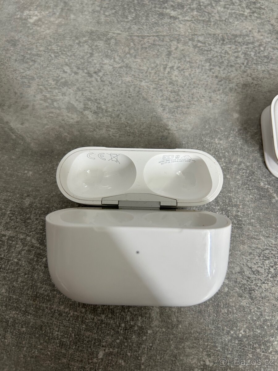 AirPods Pro MagSafe - 5