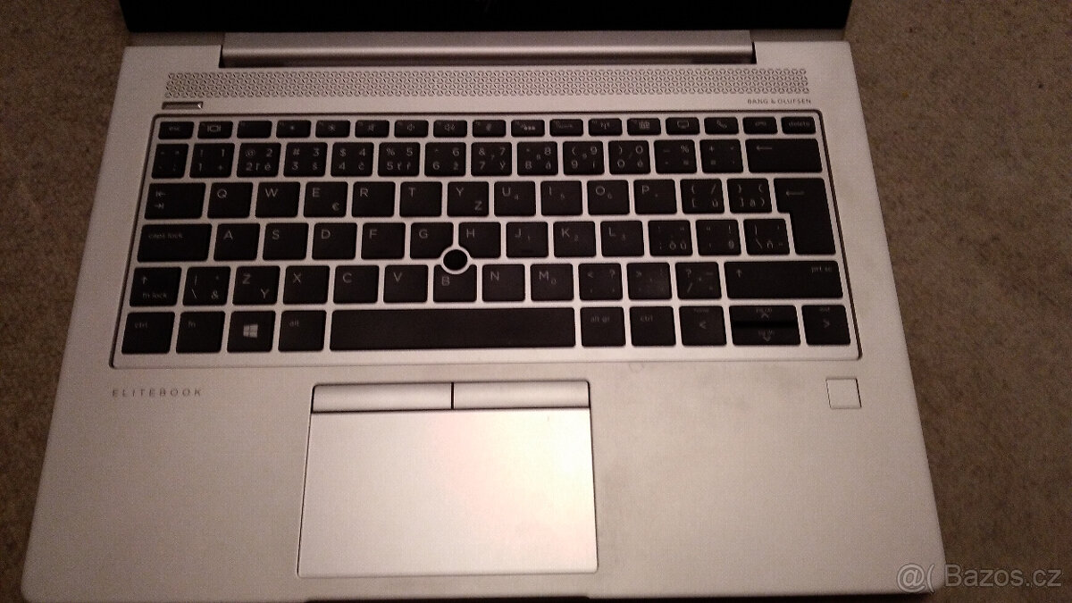 Prodám výkonný Hewlett-Packard Elitebook 735G6+dock+brašna - 5