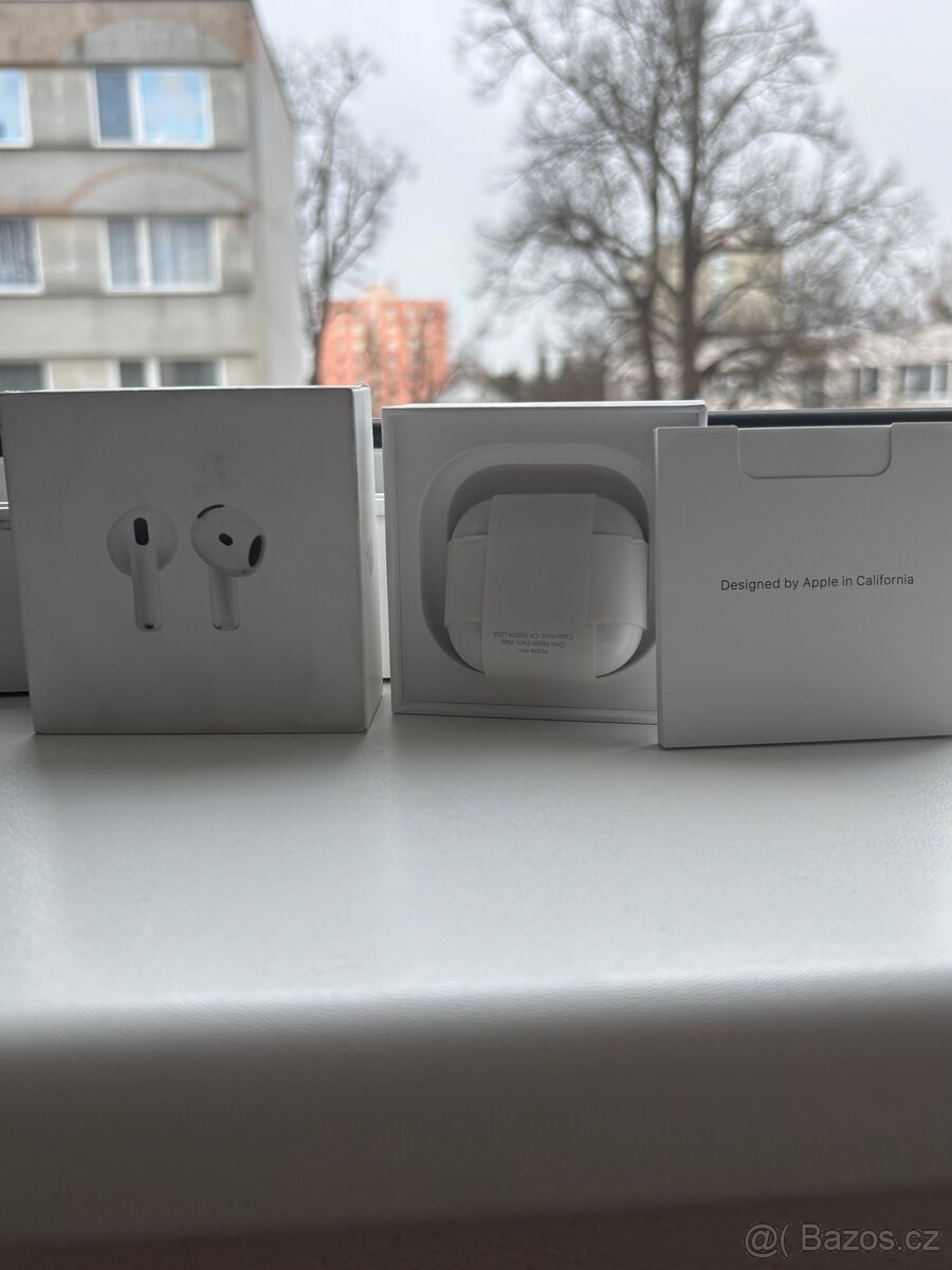 AirPods 4 - 5