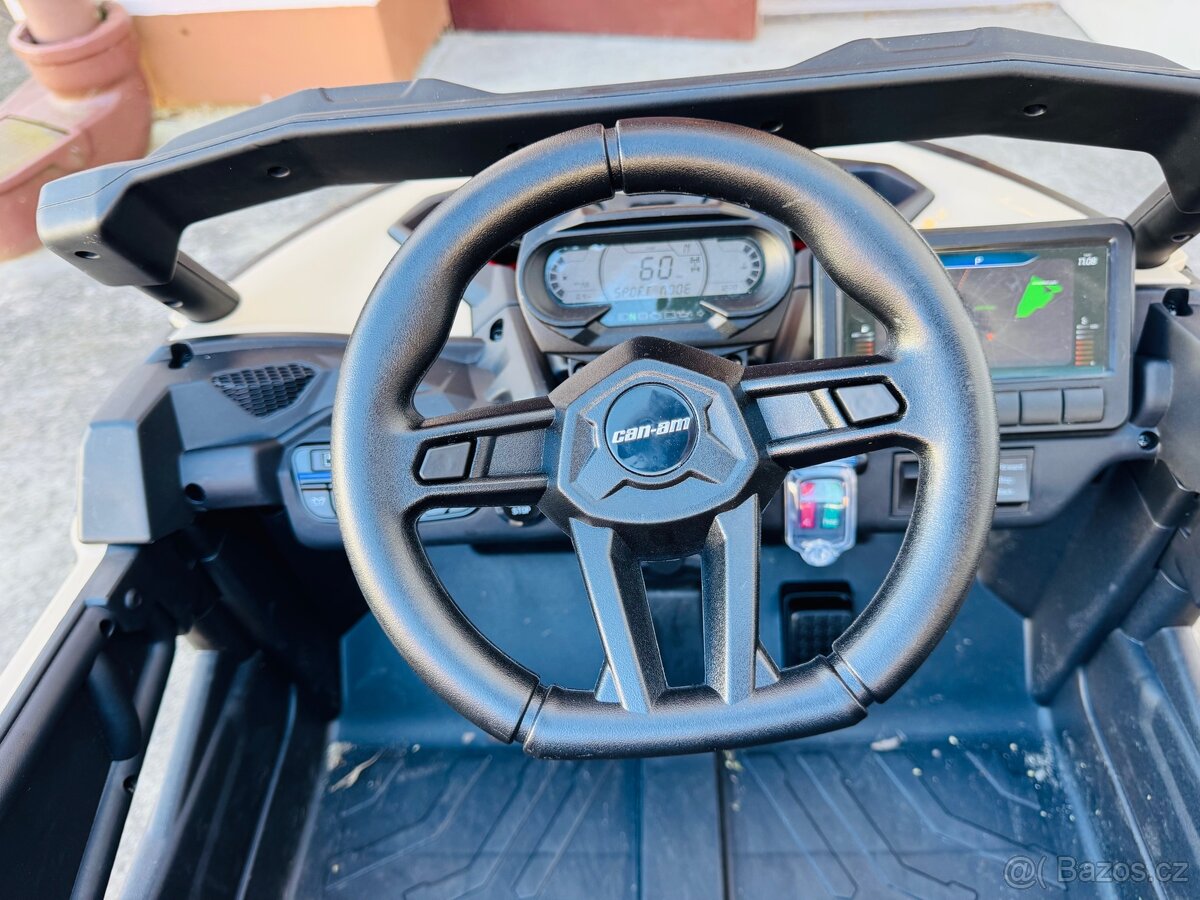Dětské autíčko eletrika CAN-AM Maverick 24V 800W 10Ah - 5