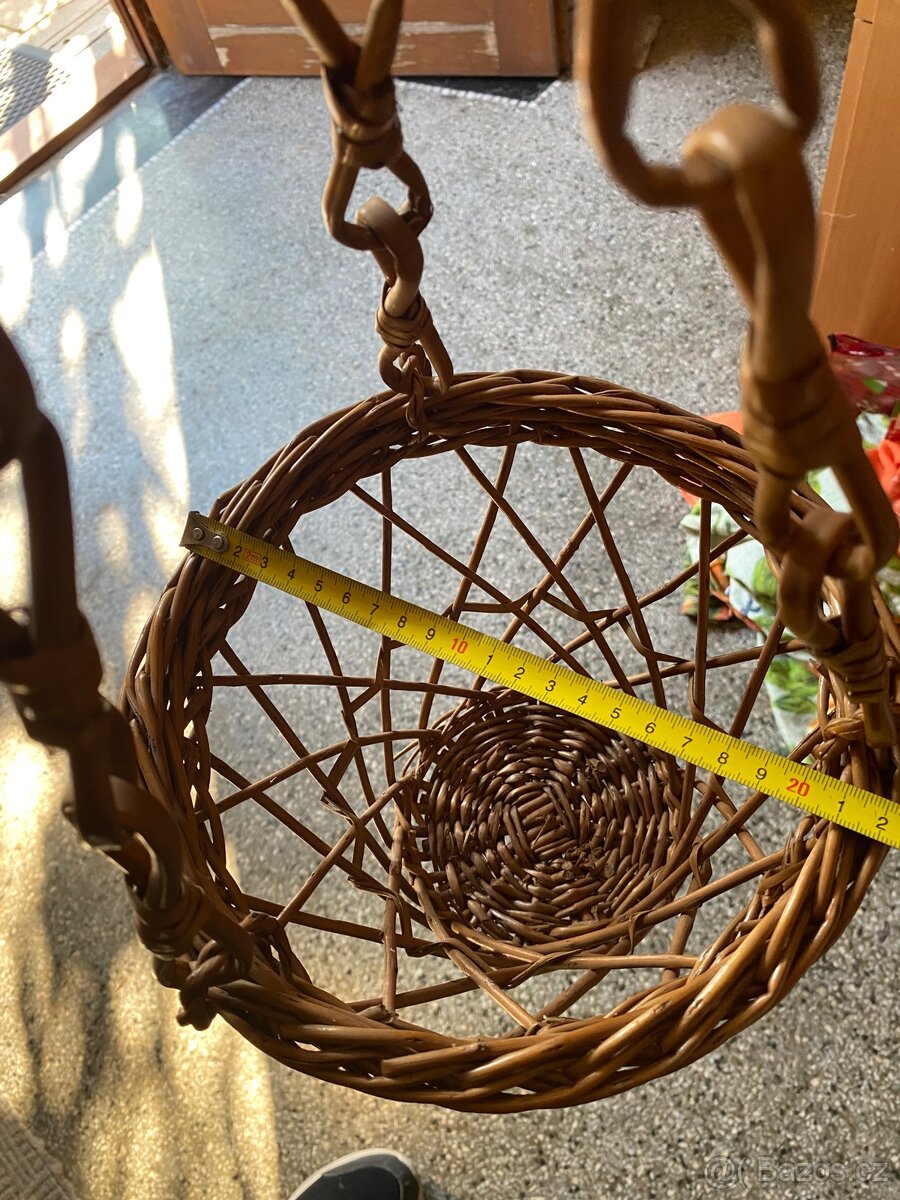 Proutěný závěsný košík na květinu - 5