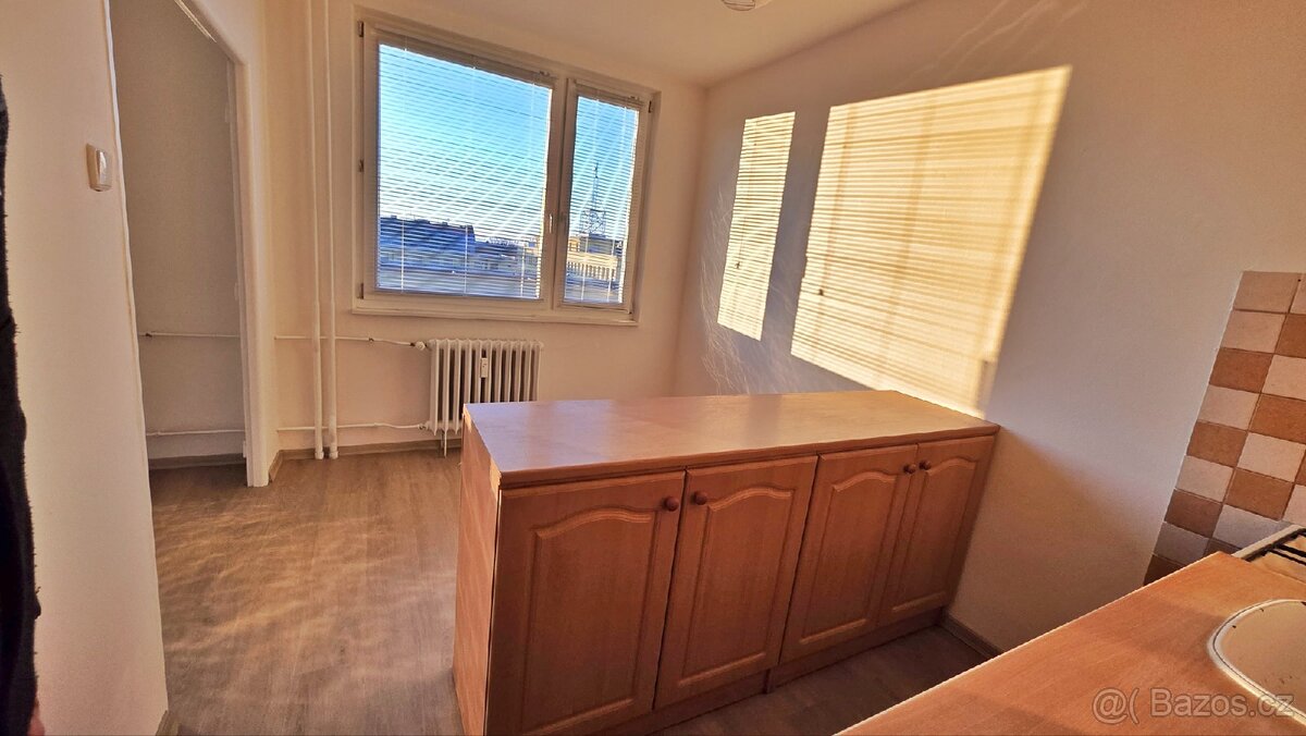 Pronájem 3+1 s lodžií, Pardubice - Zelené předměstí - 5