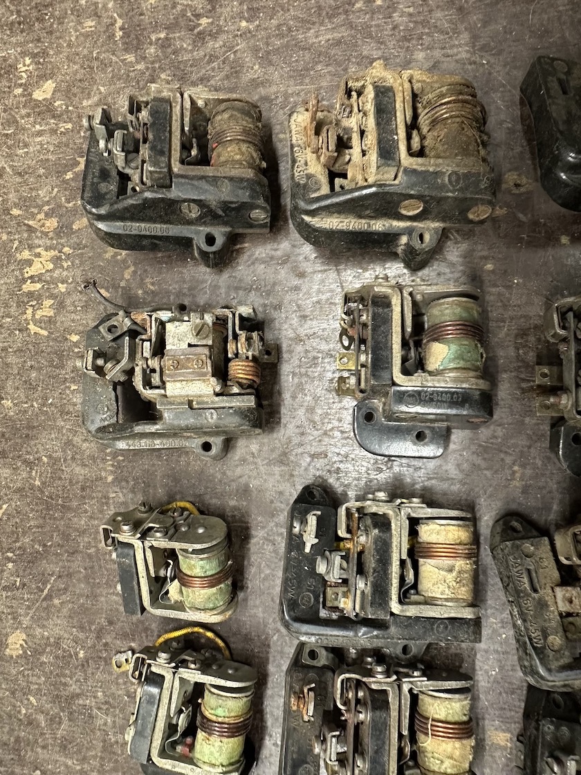 Predám regulátor napatí k zapalovani JAWA ČZ 175 250 350 - 5