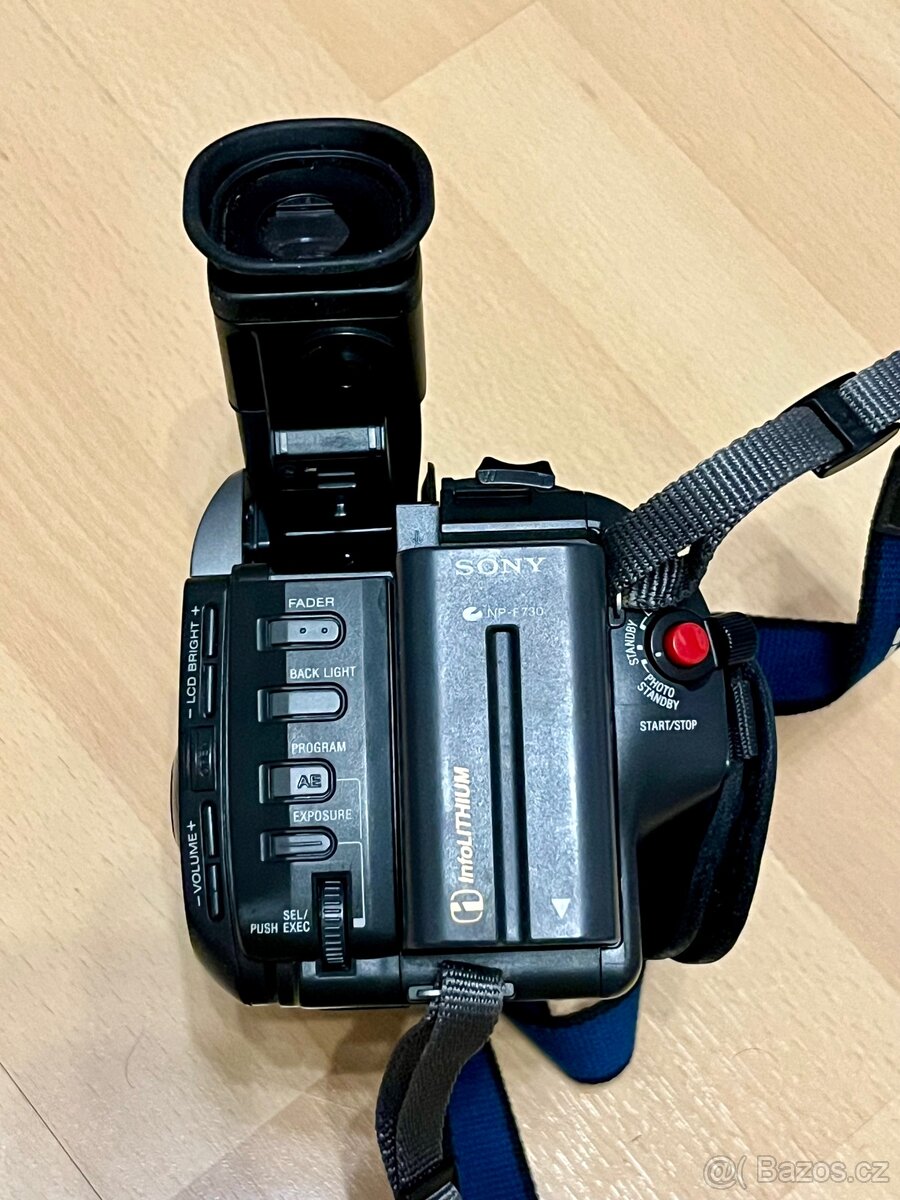 Sony CCD-TRV94E – Hi8 / Digital8 videokamera - 5