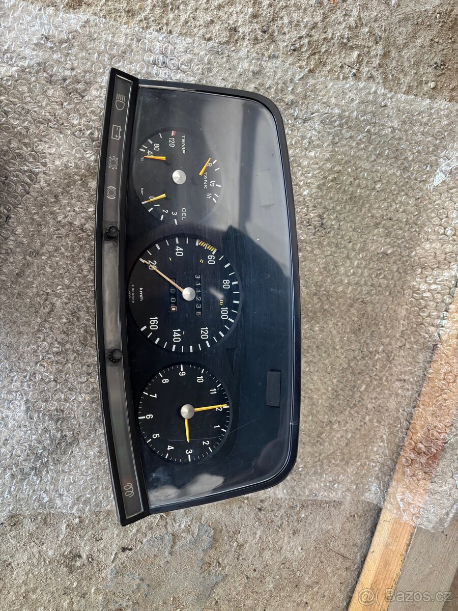 budíky w123 piano - 5