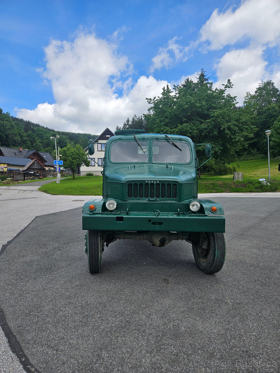 Praga V3S valník - 5