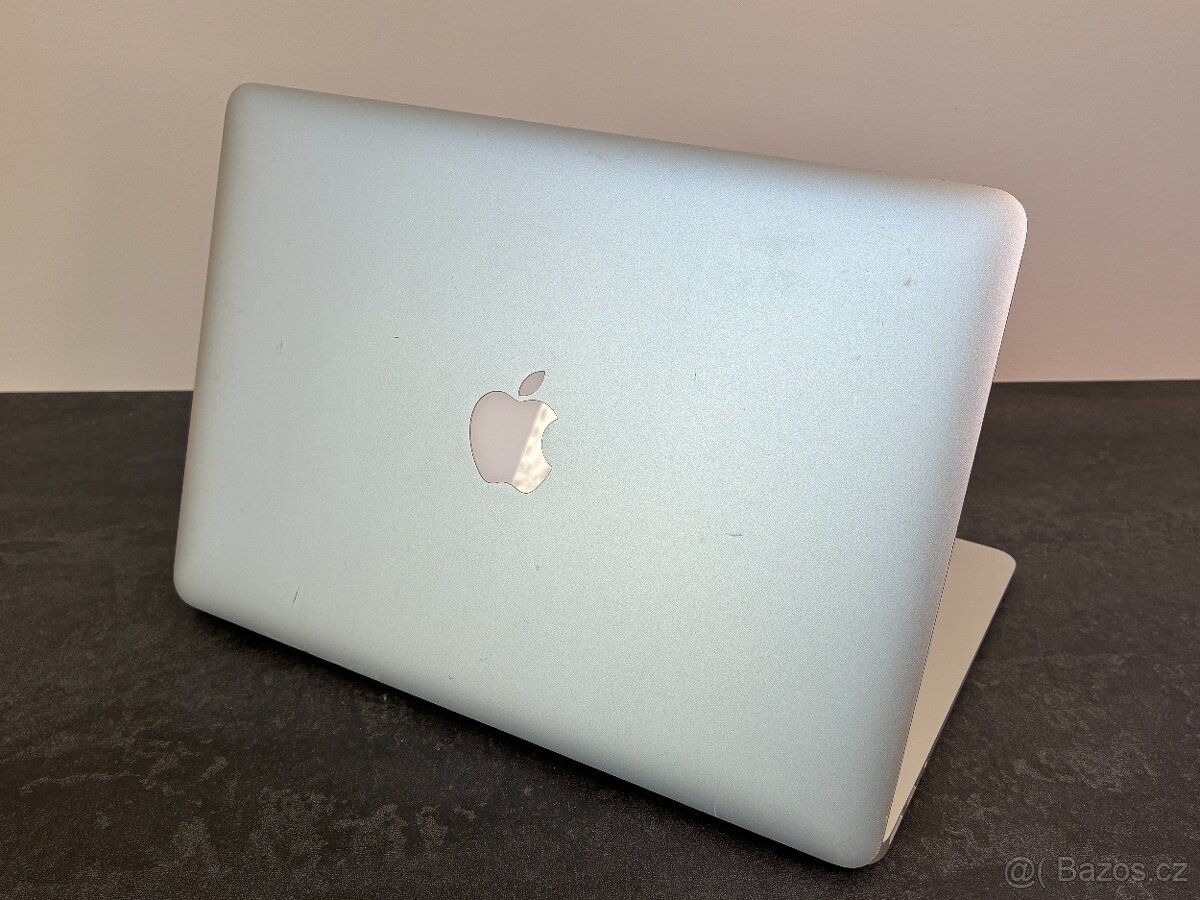 MacBook Air 13'' 2015 / i7 / 8GB / 128GB SSD - DPH - 5