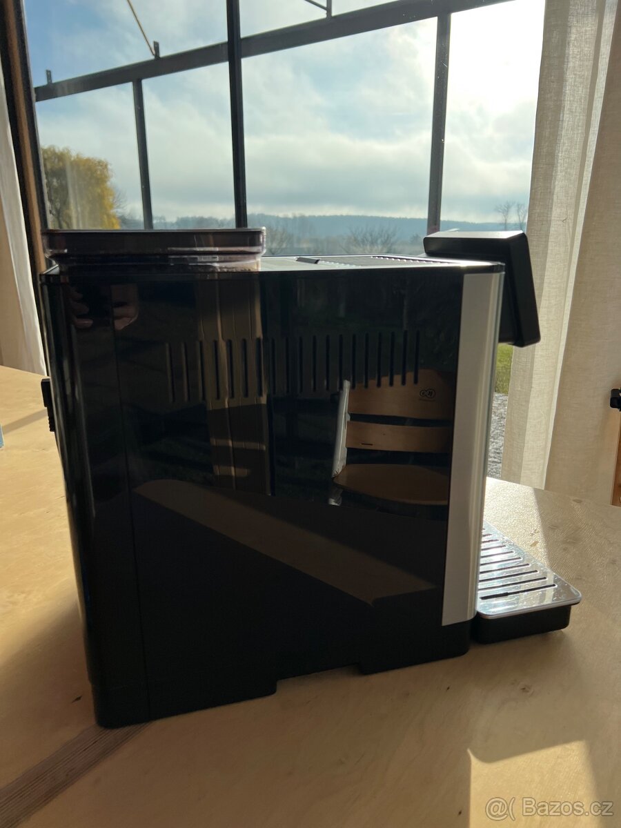 DeLonghi PrimaDonna Soul ECAM610.75.MB - 5