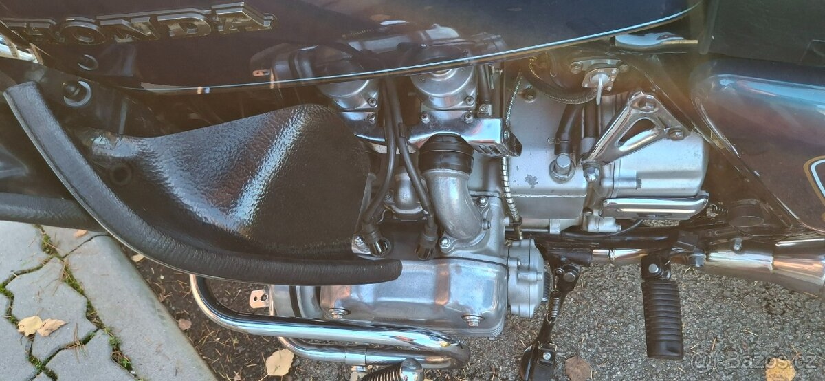 Honda Goldwing GL1000 - 5