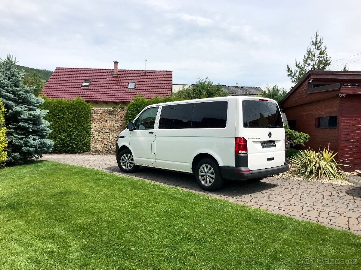 VW Transporter T6.1 ČR DPH 141 tis. km Barva Candy Multivan - 5