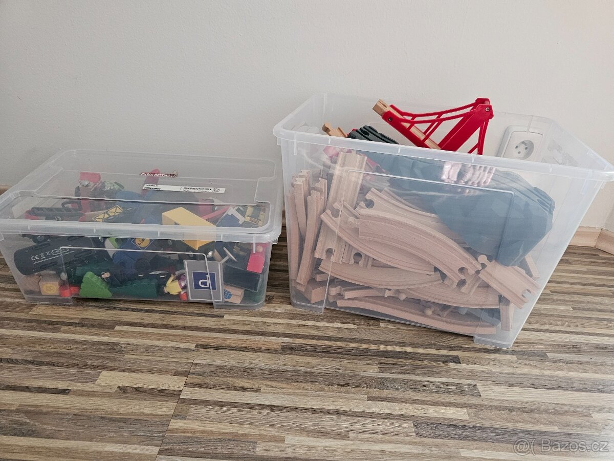 Prodám dřevěné vláčky dvě sady+Lidl vláček na dál. ovládán - 5